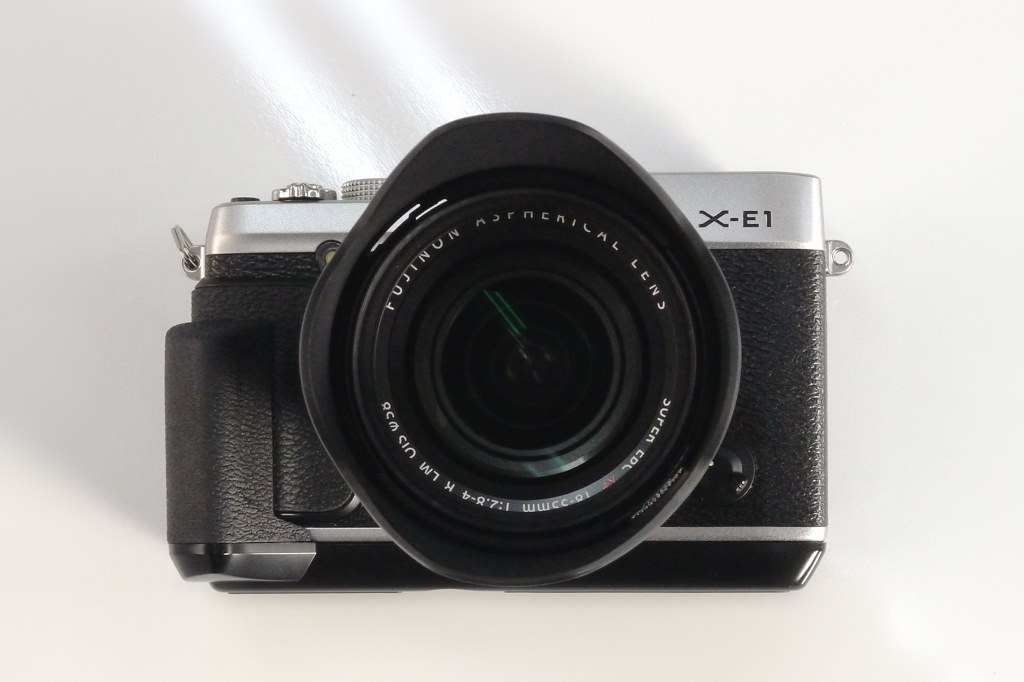 シルバーかブラックか？』 富士フイルム FUJIFILM X-E1 ボディ の