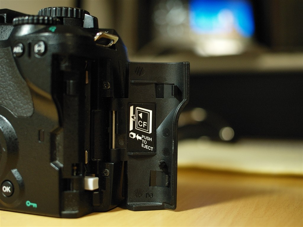 OLYMPUS E-420 レンズ3本セット(故障、ジャンク品、部品取用) OLYMPUS E-420 レンズ3本セット(故障、ジャンク品、部品取用)