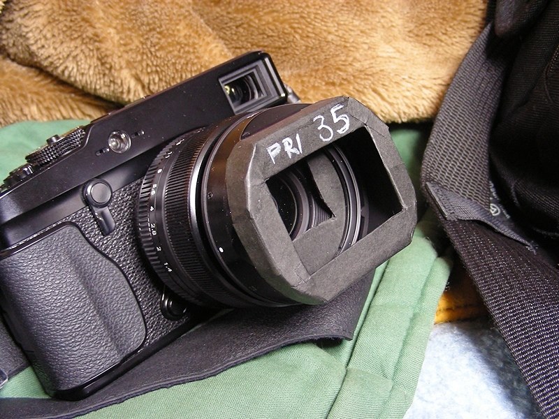 フードが専用じゃない』 富士フイルム フジノンレンズ XF14mmF2 フードが専用じゃない』 富士フイルム フジノンレンズ XF14mmF2