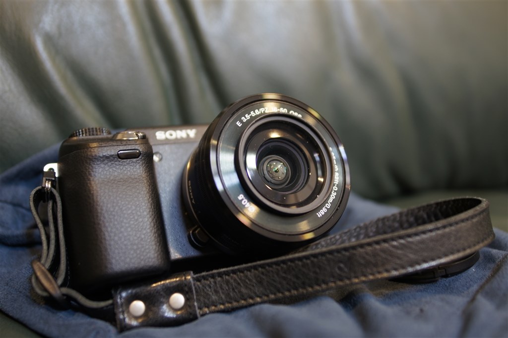 ストラップについて』 SONY α NEX-6L パワーズームレンズキット の
