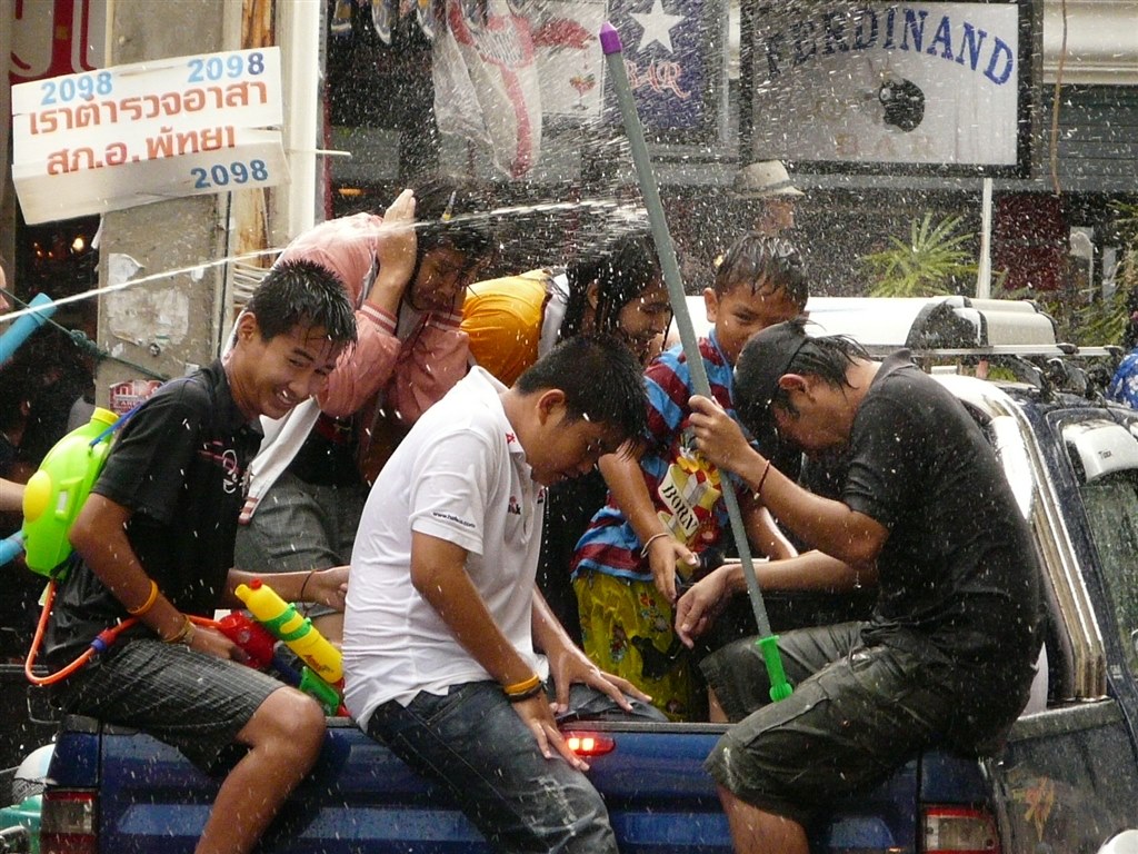 防滴レンズ』 ニコン D7100 ボディ のクチコミ掲示板 - 価格.com