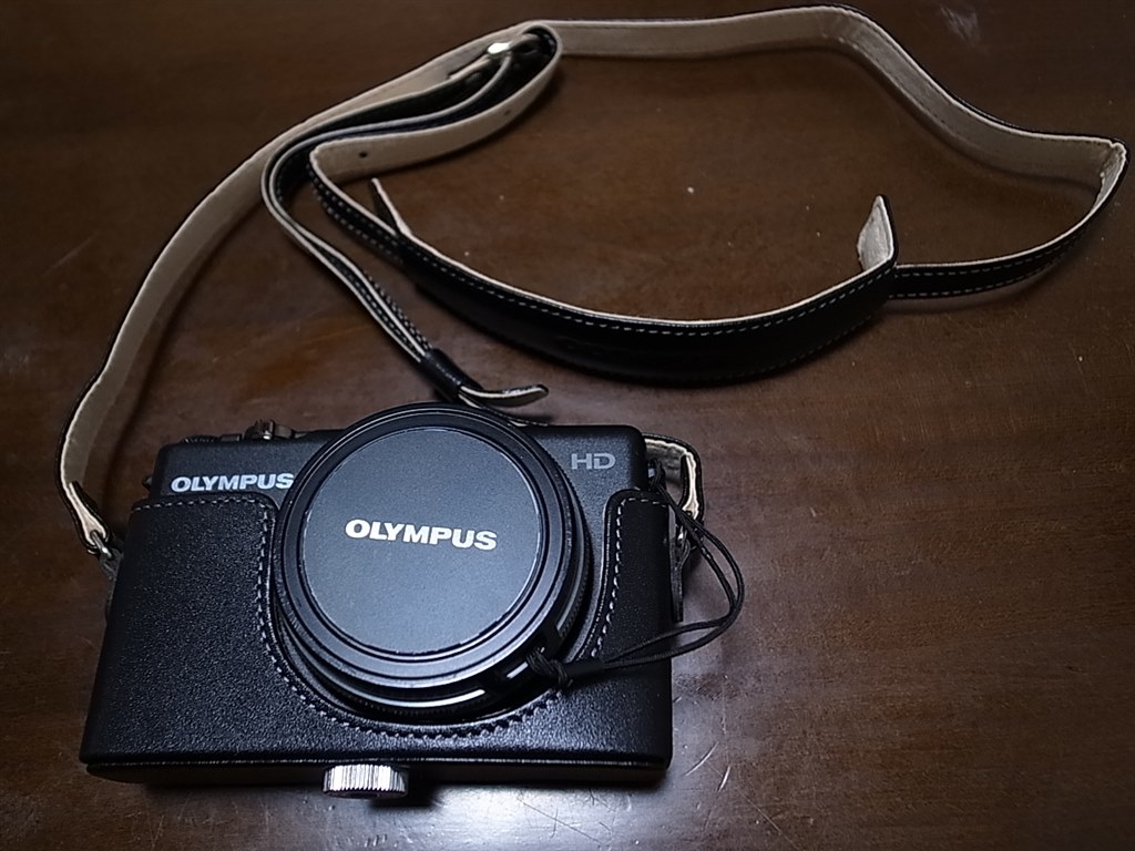 ケースとストラップについて。』 オリンパス OLYMPUS XZ-1 のクチコミ