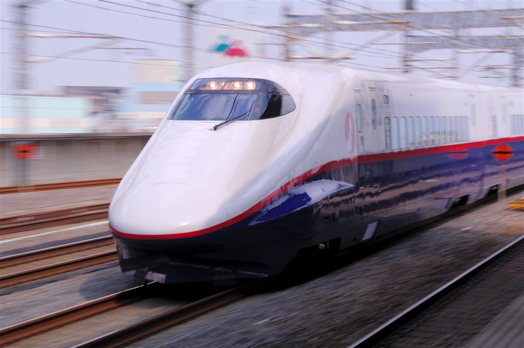 鉄道写真適したレンズは』 ニコン AF-S VR Zoom-Nikkor 70-300mm f/4.5