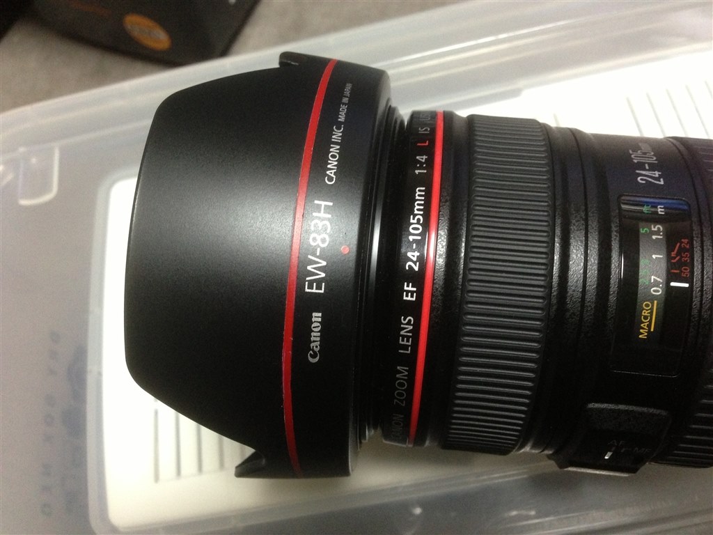 Canon EF 70-200mm f/4L IS USM レンズ 塗装剝れあり Canon EF 70-200mm f/4L IS USM レンズ 塗装剝れあり Canon EF