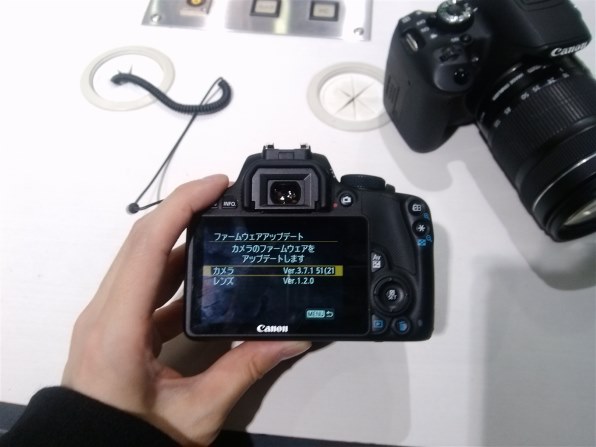 驚きの軽さ☆スマホ転送OK♪キャノン Kiss X7 ダブルズームキット♡