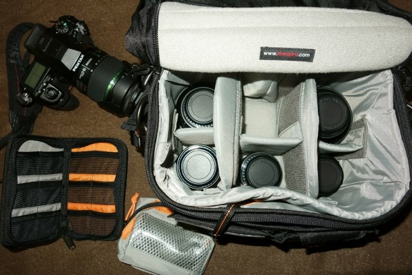 ロープロ ステルスリポーターD200AW 価格比較 - 価格.com