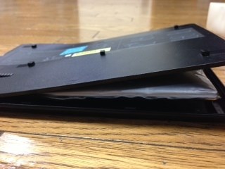 ポータブル dvd プレーヤー バッテリー 膨張