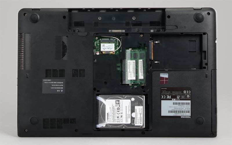 HDD(SSD)の搭載可能台数』 東芝 dynabook Satellite T772/W7PH