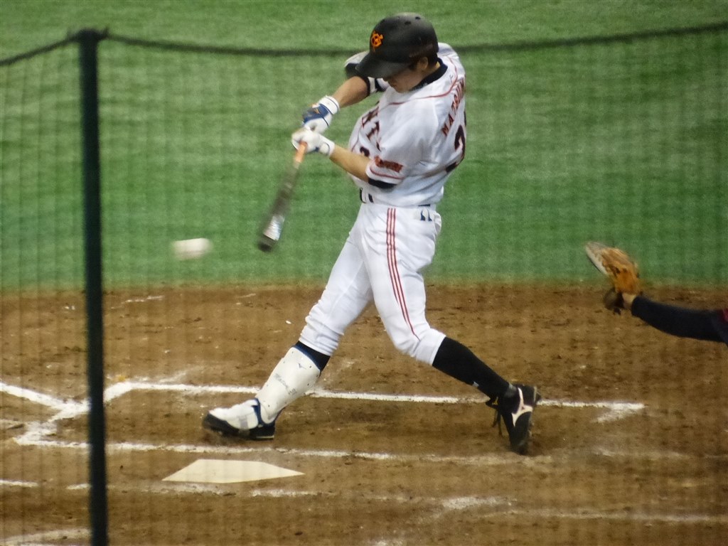 野球観戦でのカメラ撮影』 富士フイルム FinePix S8200 のクチコミ