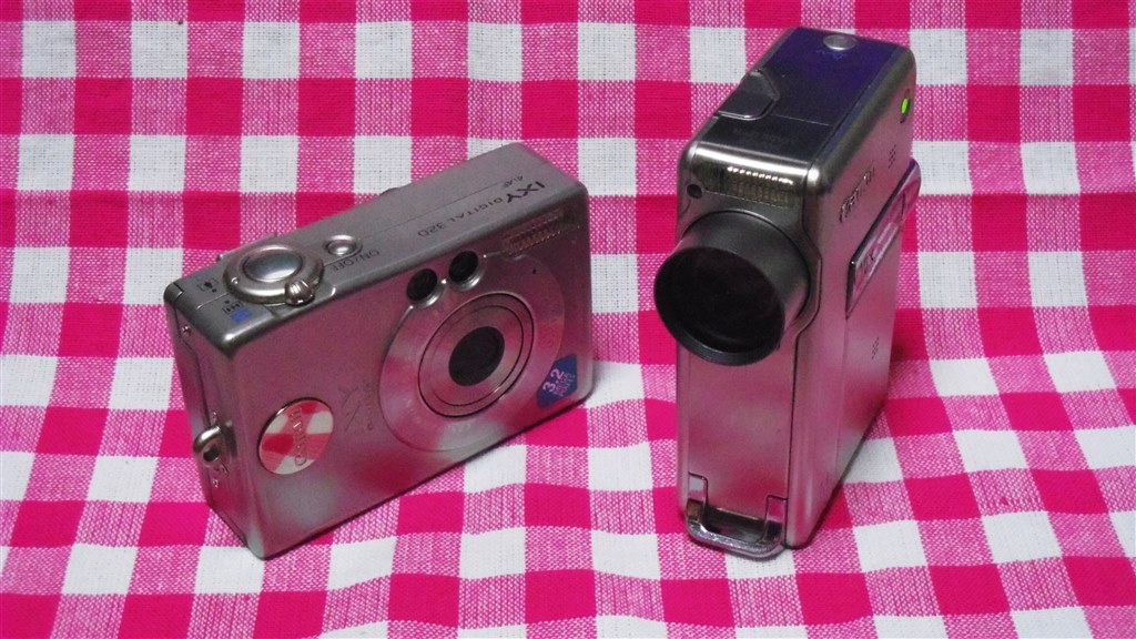 古いコンデジって質感高いですよね…』 CANON IXY DIGITAL 320 の