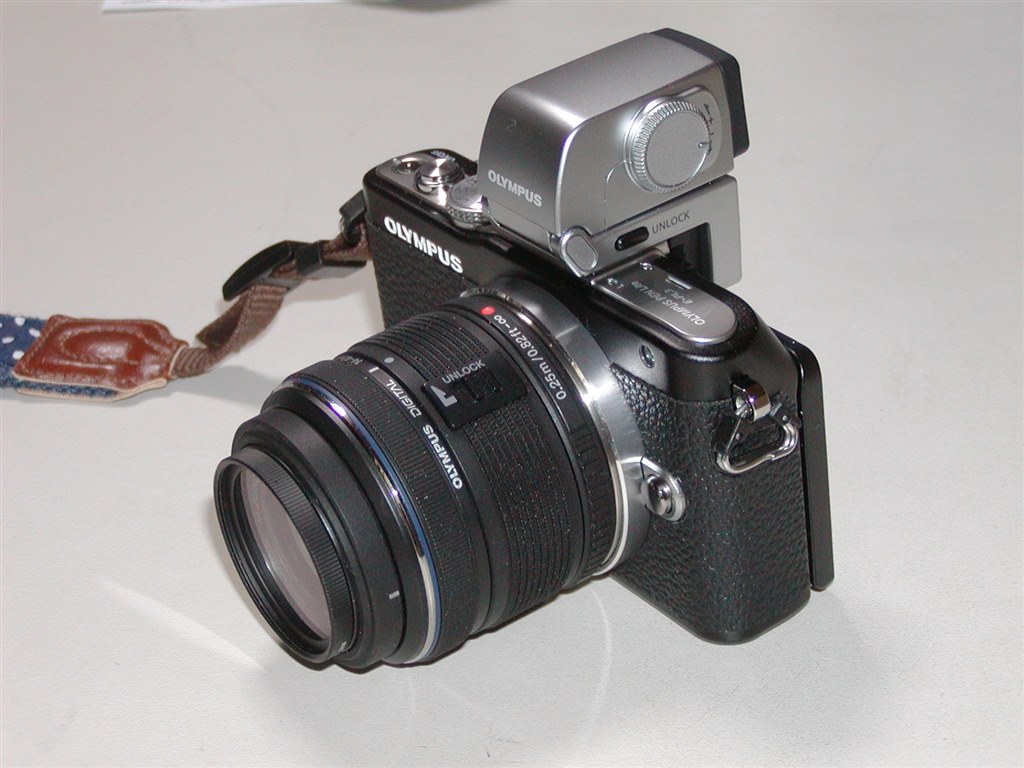 液晶モニターだけではしんどい』 オリンパス OLYMPUS PEN Lite E