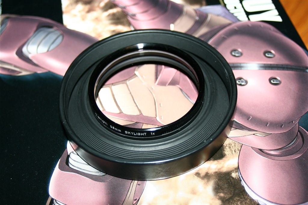 このレンズに取り付け可能な丸形フードを探しています。』 CANON