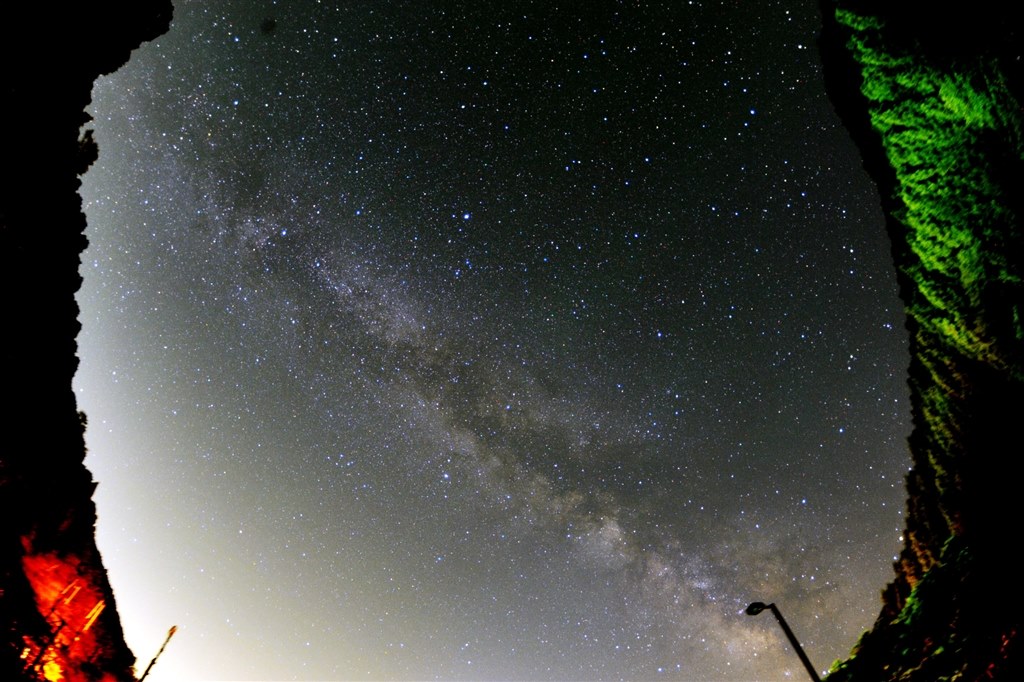 星空が綺麗に撮れるカメラでしょうか？』 CANON EOS 6D ボディ の