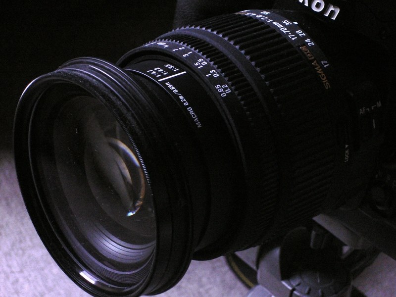 初代から買い替える価値ありますでしょうか？』 シグマ SIGMA 17-70mm