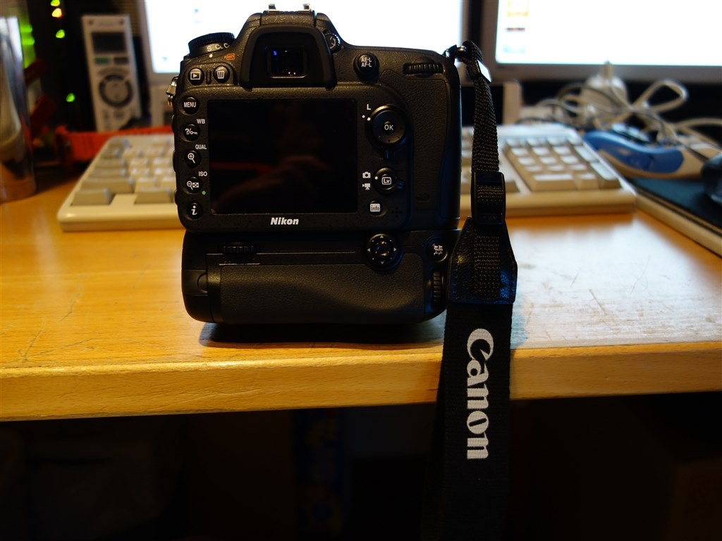 自作D7100ロゴシールストラップ』 ニコン D7100 ボディ のクチコミ