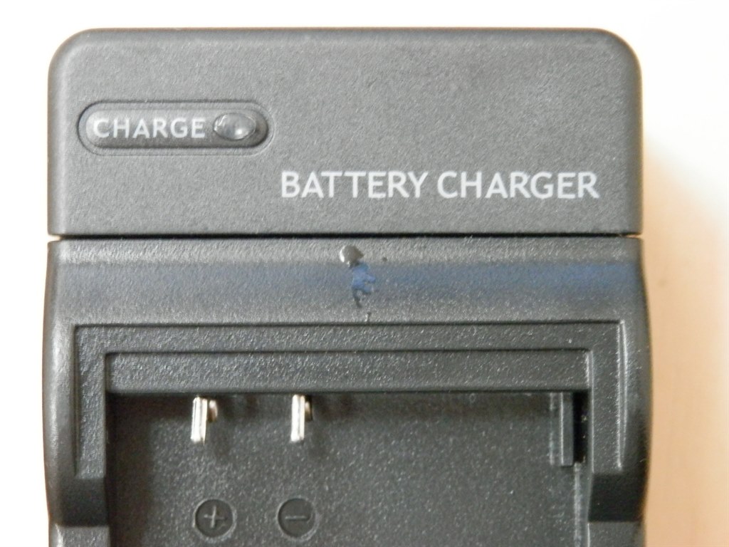 バッテリー充電器UC-50の社外品につて教えて下さい』 オリンパス