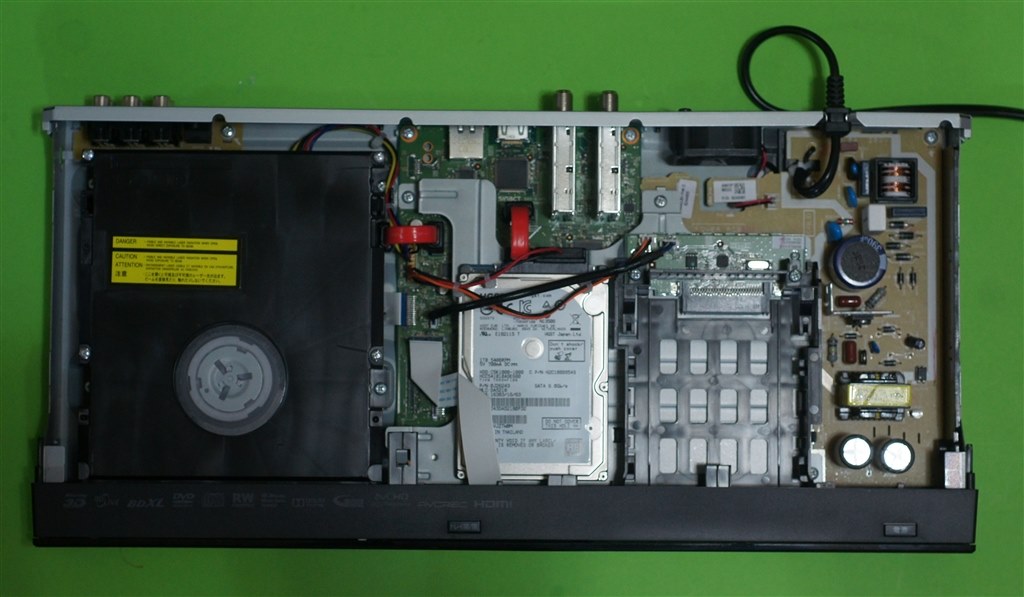 DMR-BZT750 or DMR-BXT3000 → DBR-M490 へBDドライブ供給