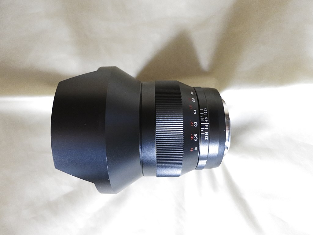 絞りリングの有無について』 カールツァイス Distagon T* 2.8/15 ZE