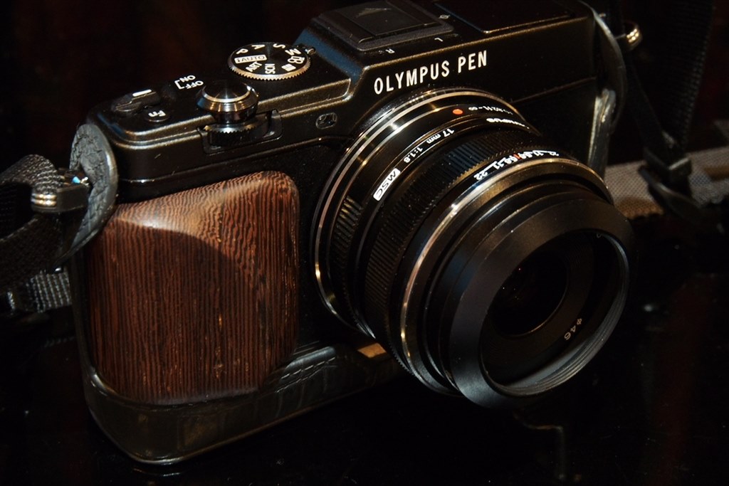 ウッドグリップ付けてみました』 オリンパス OLYMPUS PEN E-P5 17mm F1.8レンズキット のクチコミ掲示板 - 価格.com