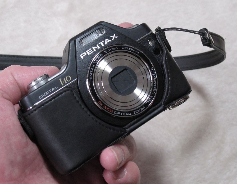 純正ケースをブラックに染めてみました』 ペンタックス Optio I-10 の