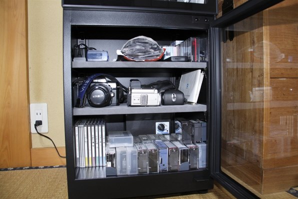 HAKUBA 防湿庫 E-ドライボックス HA−105MK2 新製品情報】 E-ドライボックス 電子制御防湿保管庫 4種 発売