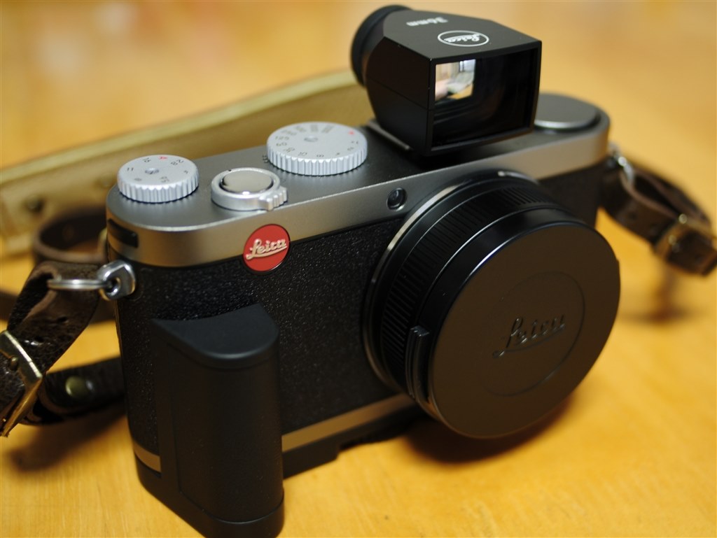 Leica X1、ハンドグリップ、速写ケース付き！
