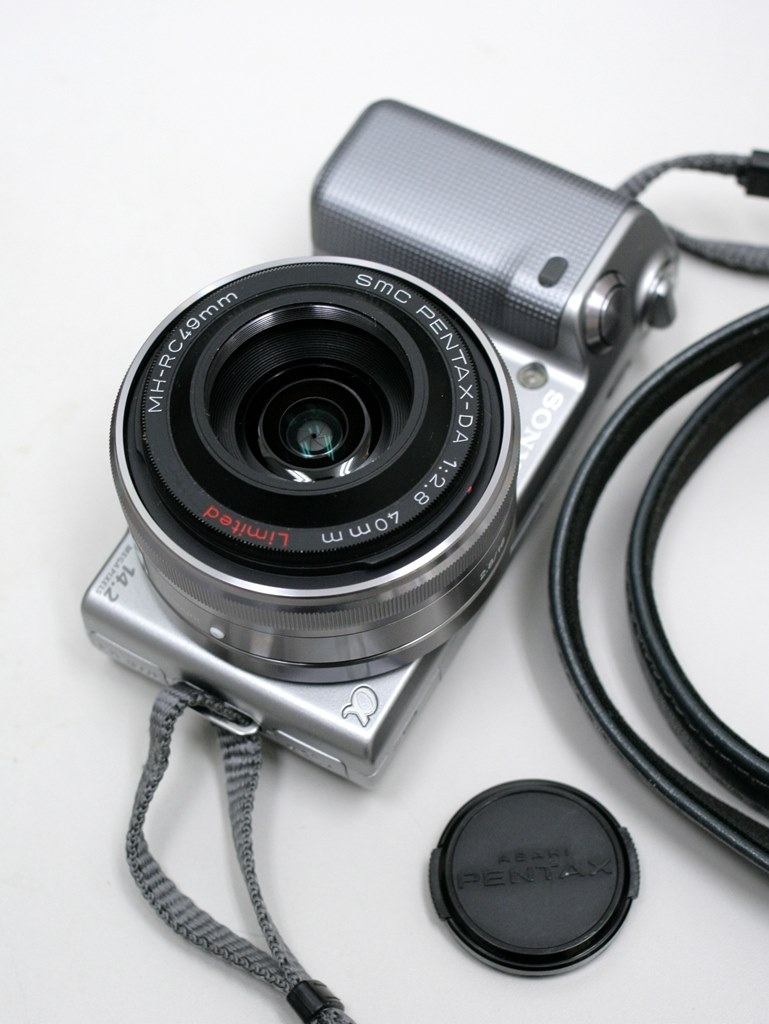E16mm/F2.8のレンズフード』 SONY α NEX-5A 薄型広角レンズ