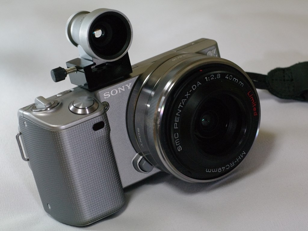 ポイント5倍SONY NEX-5T キットレンズ +ブラケット・ホットシューアダプタセット デジタルカメラ