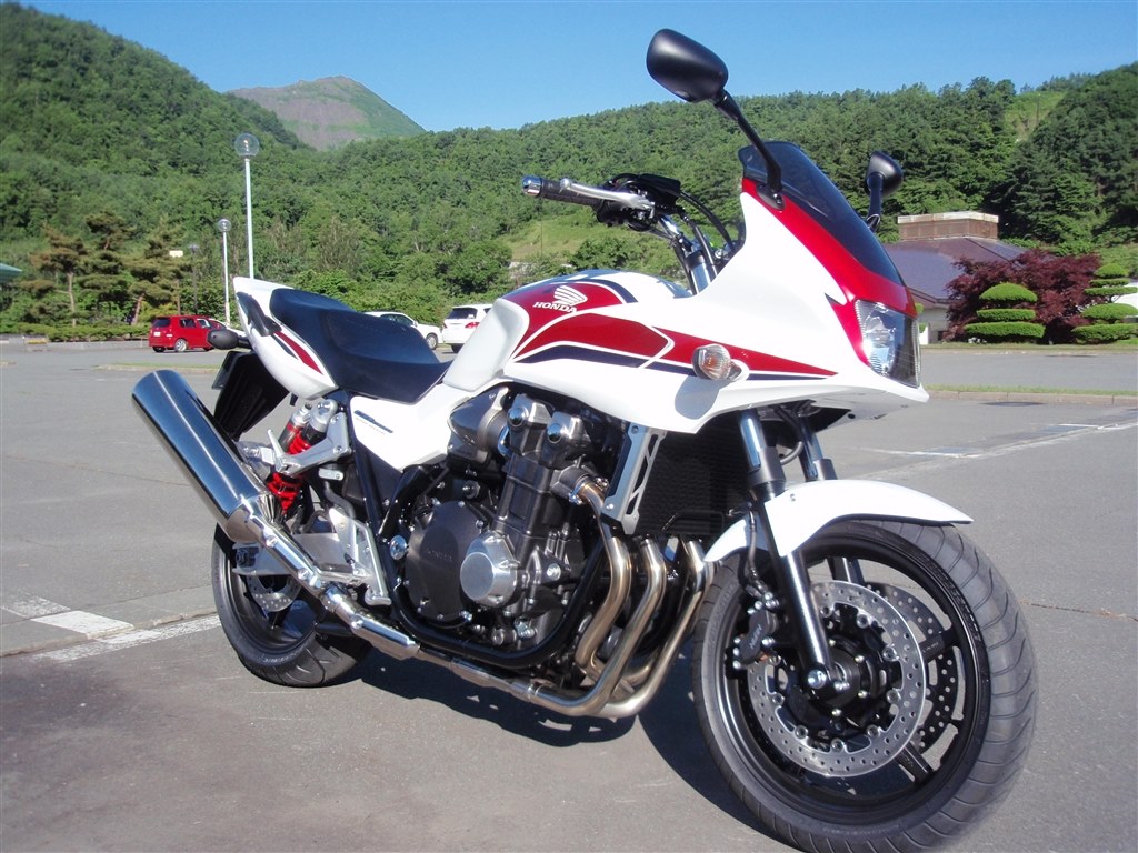 CB1300ST純正スクリーンの取り付けに関して』 ホンダ CB1300 スーパーボルドール のクチコミ掲示板 - 価格.com