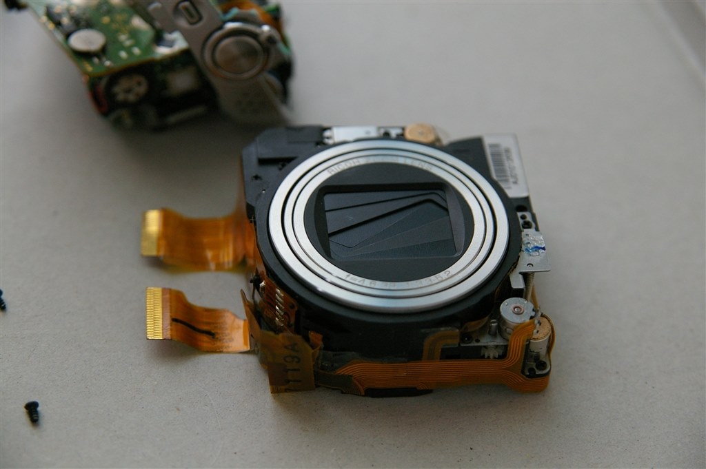 これが例のアレか、、、』 リコー Caplio R6 のクチコミ掲示板 - 価格.com