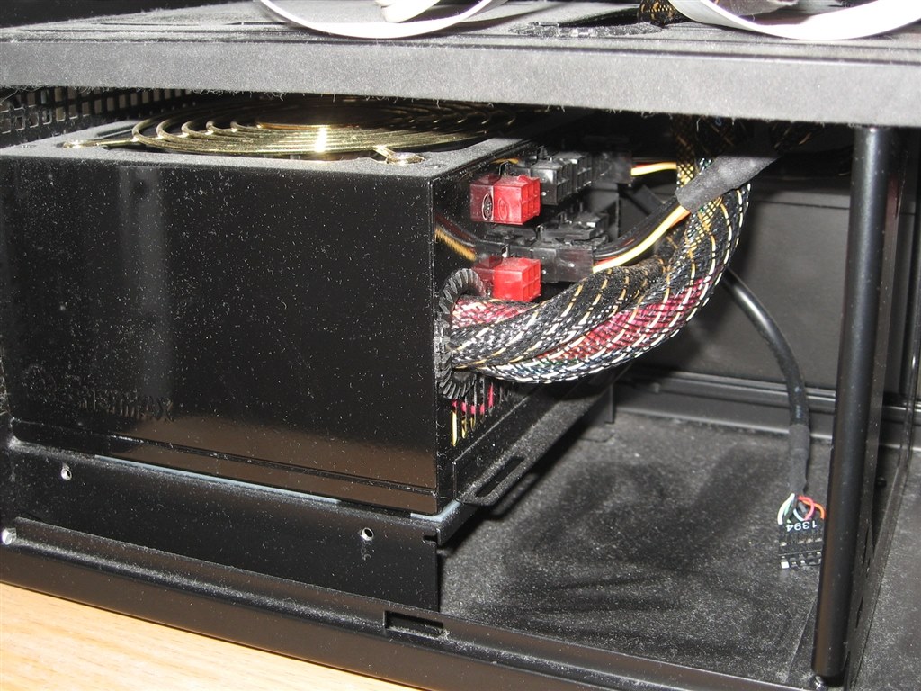 Antec P183 自作PC TVキャプチャーボード付き 電源を取り付けるときの