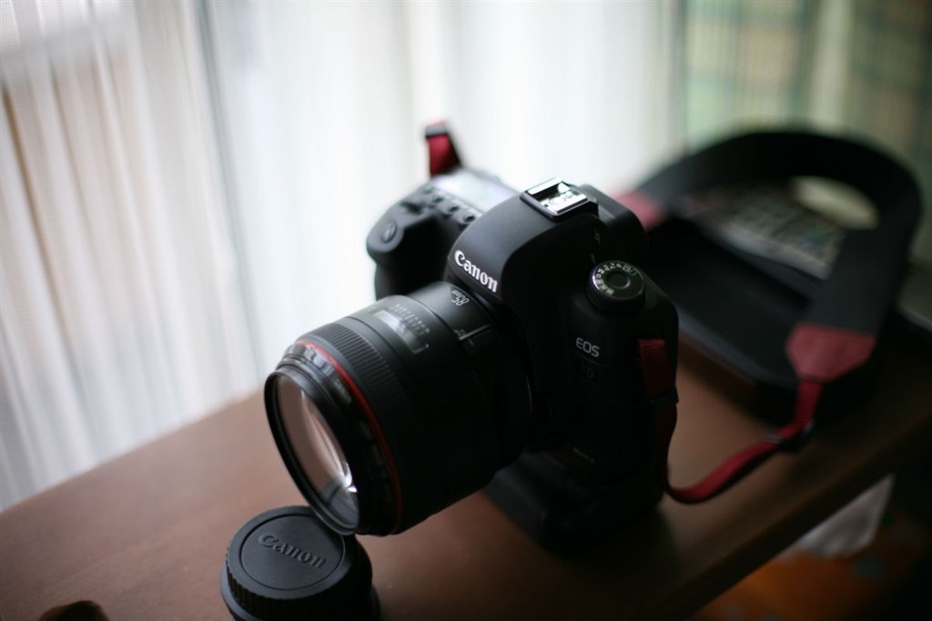 Ai Nikkor 50mm f/1.2S 付きました。』 CANON EOS 5D Mark II ボディ