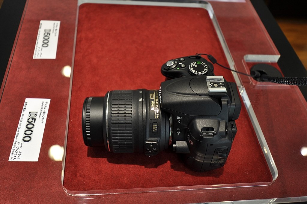 Nikon D5000ダブルズームレンズキット