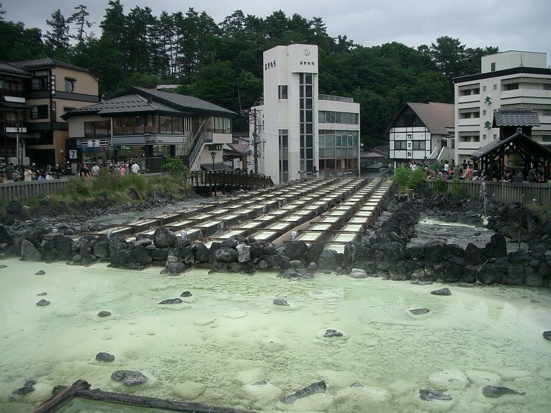 温泉地でレンズが引っ込んでしまう故障』 カシオ EXILIM ZOOM EX-Z3 の