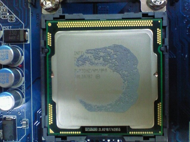 CPUの固定カバーのレバーが異様に固い』 インテル DH57JG のクチコミ