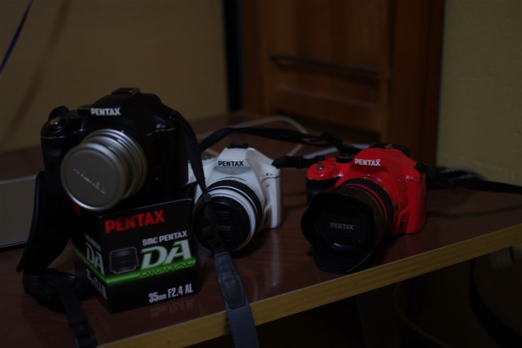 smc PENTAX-DA 35mmF2.4AL　ピンク（オーダーカラー） ペンタックス、12色を用意した「DA 35mm F2.4 AL」 - 価格.com