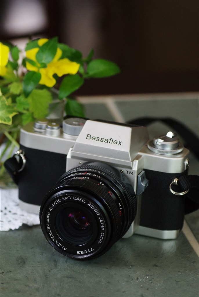 smc PENTAX-DA 35mmF2.4AL ペンタックス　白 ペンタックスの撒き餌レンズ「smc PENTAX-DA 35mmF2.4AL」は軽く