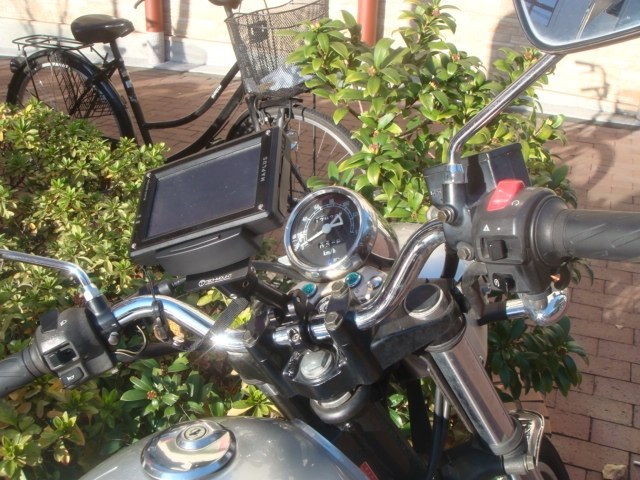 バイクへのマウント方法』 三洋電機 GORILLA Lite NV-LB60DT のクチコミ掲示板 - 価格.com