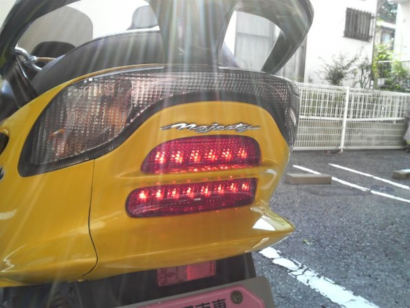 ｺﾏｼﾞｪをLED化する方法を教えてください』 ヤマハ マジェスティ125 の