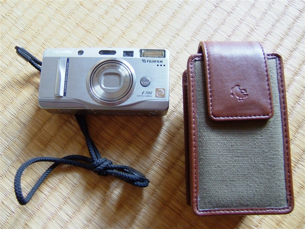 Finepix F700(完全JUNK品) 輝い - デジタルカメラ