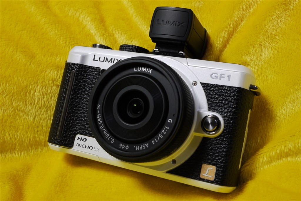 レンズ鏡筒の色違いについて』 パナソニック LUMIX G 14mm/F2.5 ASPH