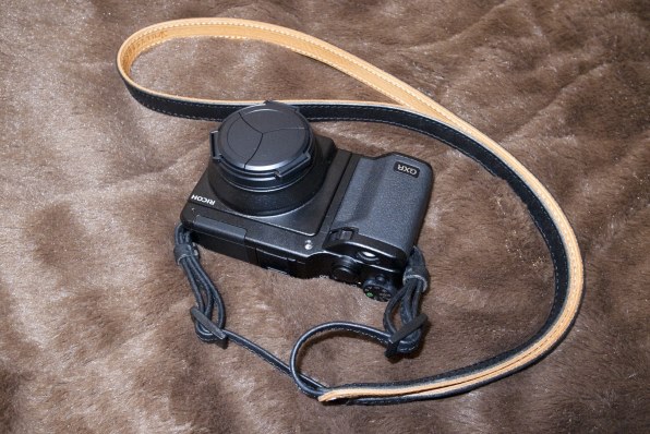 自動開閉キャップLC-2はP10に付きますか？』 リコー GXR レンズキット