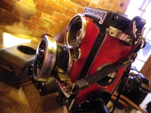 【美品・希少】Rolleiflex MiniDigi AF5.0 Rolleiflex MiniDigi AF 5.0 Wraps Digital Camera into Old