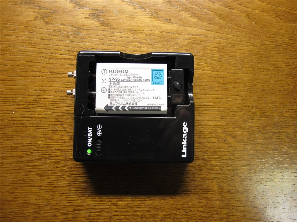 単三電池で充電しよう』 富士フイルム FinePix X100 のクチコミ掲示板