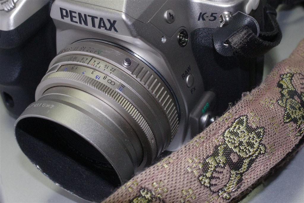 ストラップについて』 ペンタックス PENTAX K-5 Limited Silver ボディ