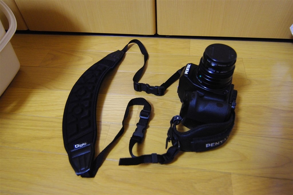 ストラップについて』 ペンタックス PENTAX K-5 Limited Silver ボディ