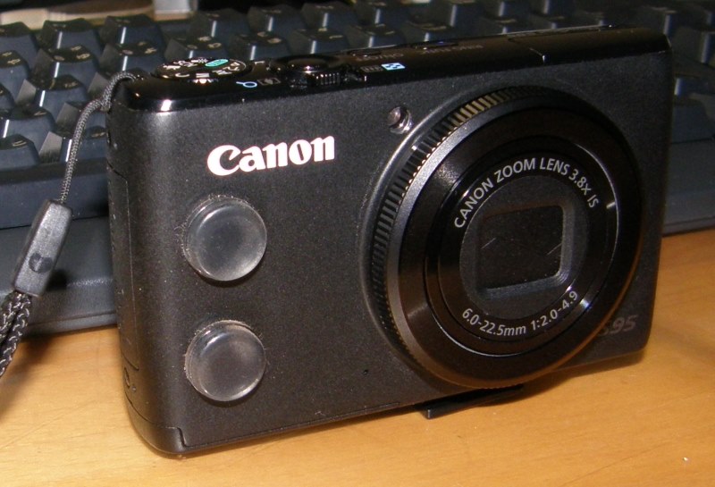 フリックバック カメラグリップを取り付けてみました』 CANON