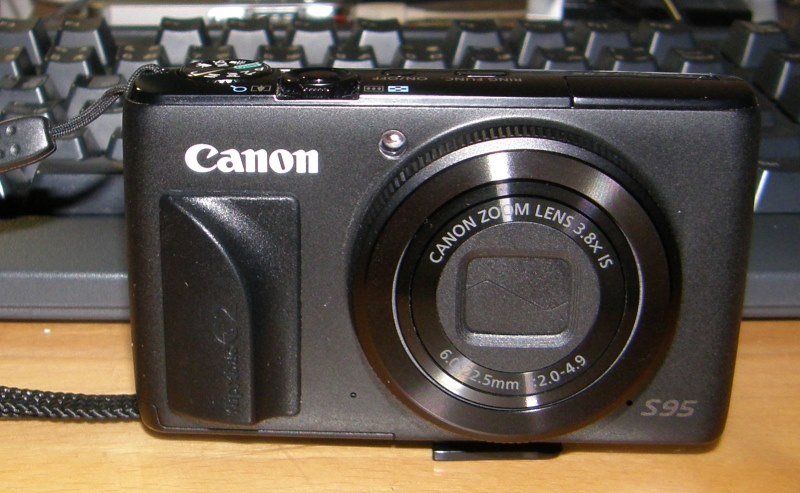 フリックバック カメラグリップを取り付けてみました』 CANON