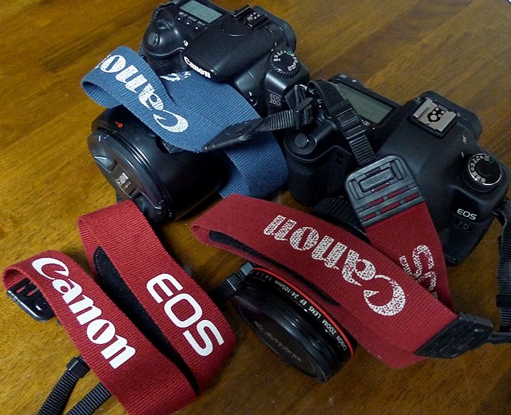 ストラップについて』 CANON EOS 5D Mark II ボディ のクチコミ ストラップについて』 CANON EOS 5D Mark II ボディ のクチコミ