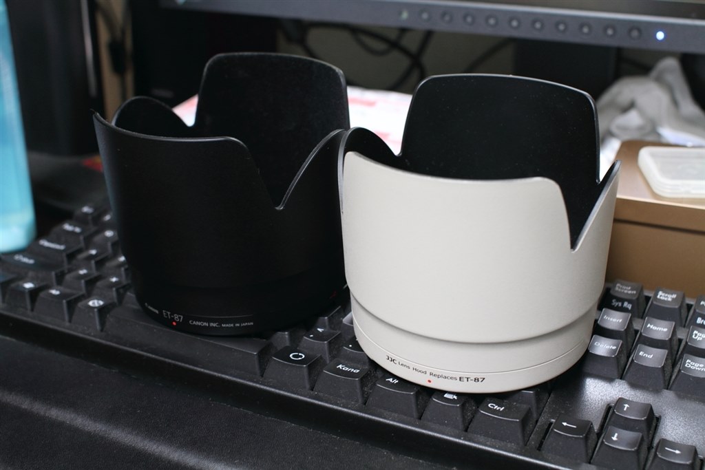 II型専用のホワイトレンズフードが発売されましたね』 CANON II型専用のホワイトレンズフードが発売されましたね』 CANON